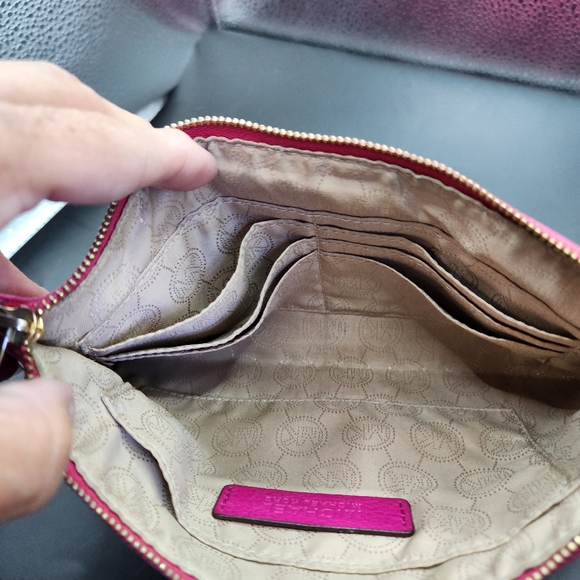 Michael Kors Wristlet - Picture 5 of 6